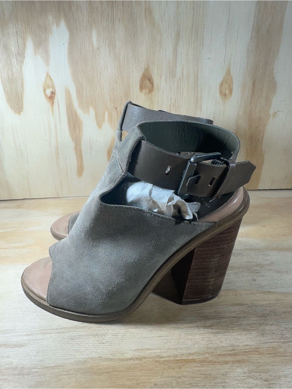 Marc Fisher Taupe Suede Open-Toe Block Heel Sandals Women’s Size 7.5